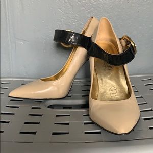 Cathy Jean Nude/Black Mary Jane Pump
